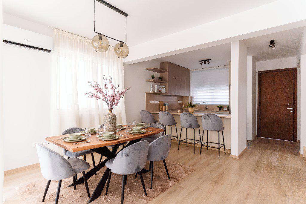 Квартира, апартаменты, 4 комн., Пафос