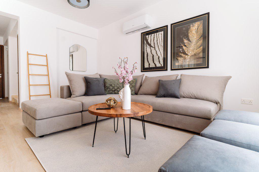 Квартира, апартаменты, 4 комн., Пафос